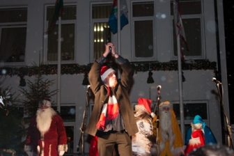 Telšiuose įvyko Kalėdų eglės įžiebimas
