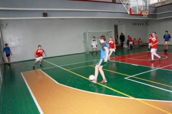 Prasidėjo Telšių rajono moksleivių futbolo varžybos