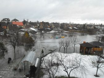 Potvynio vanduo vėl sėmė Virvytės ir P.Genio gatvės gyventojų sklypus (foto)